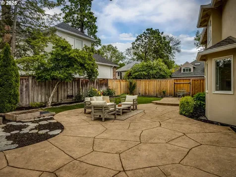 14066 Edenberry Drive Lake Oswego OR 97035