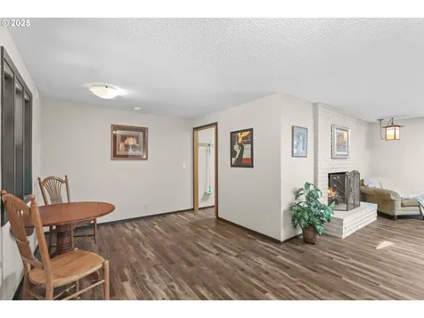 9902 NE Oakhurst Drive Vancouver WA 98662