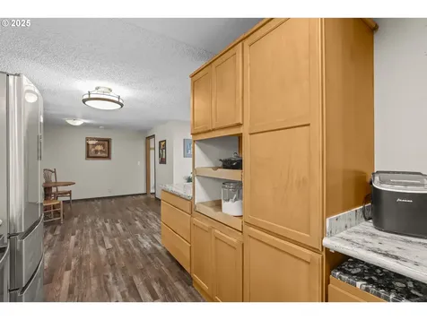 9902 NE Oakhurst Drive Vancouver WA 98662