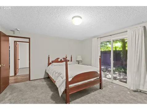 9902 NE Oakhurst Drive Vancouver WA 98662