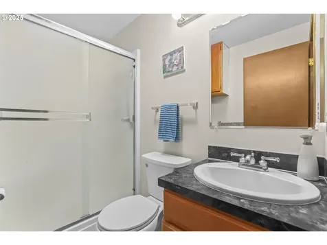 9902 NE Oakhurst Drive Vancouver WA 98662