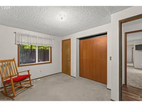 9902 NE Oakhurst Drive Vancouver WA 98662