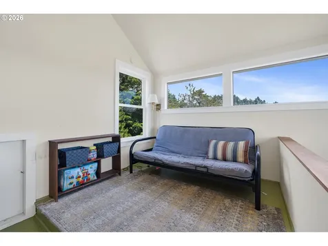 552 Highway 101 Rockaway Beach OR 97136