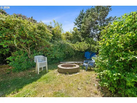552 Highway 101 Rockaway Beach OR 97136
