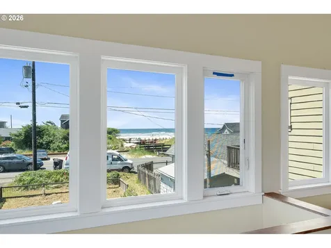 552 Highway 101 Rockaway Beach OR 97136