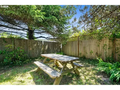 552 Highway 101 Rockaway Beach OR 97136