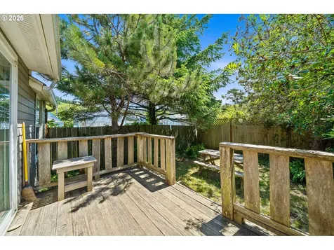 552 Highway 101 Rockaway Beach OR 97136