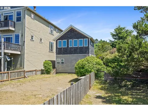 552 Highway 101 Rockaway Beach OR 97136