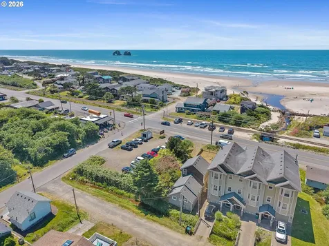 552 Highway 101 Rockaway Beach OR 97136