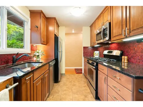 4520 NW Barnes Road Portland OR 97210