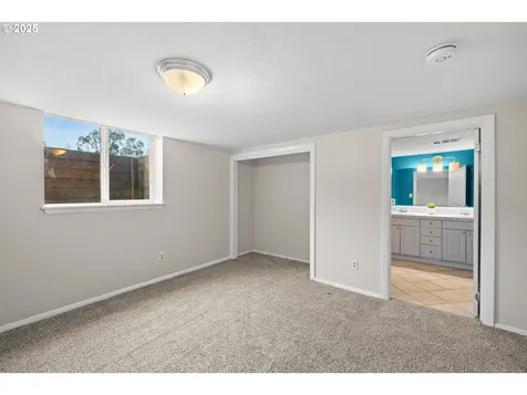 6120 NE 10th Avenue Portland OR 97211