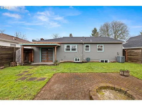 6120 NE 10th Avenue Portland OR 97211