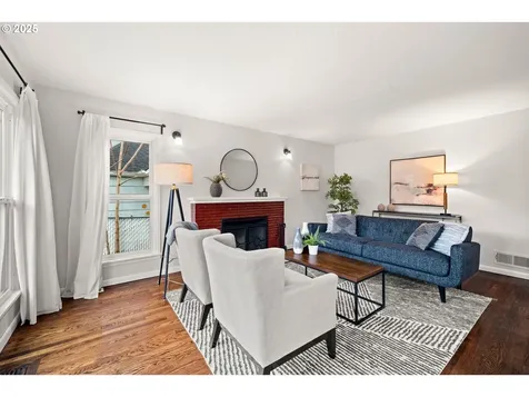 6120 NE 10th Avenue Portland OR 97211