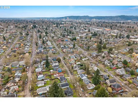 6120 NE 10th Avenue Portland OR 97211
