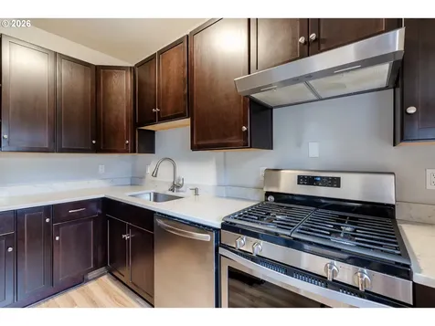 1830 NW 23rd Place Portland OR 97210