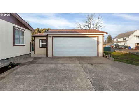 610 May Street Molalla OR 97038