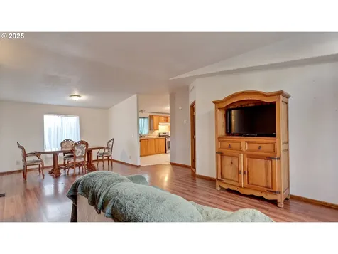 610 May Street Molalla OR 97038