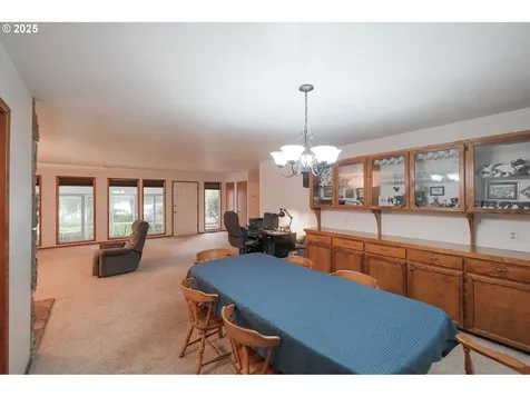 448 Strawberry Loop Sweet Home OR 97386