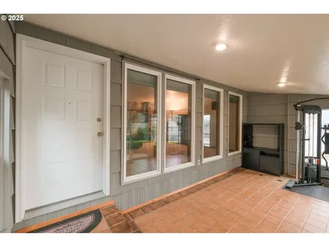 448 Strawberry Loop Sweet Home OR 97386