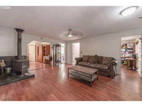 60045 NW Railroad Avenue Timber OR 97144