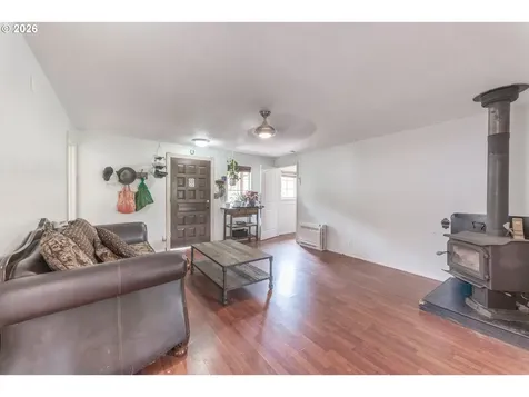 60045 NW Railroad Avenue Timber OR 97144