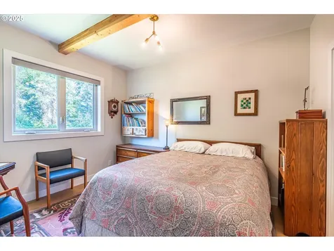98 Harlem Street SE Bandon OR 97411