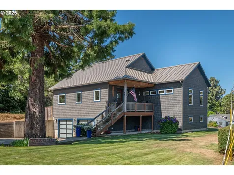 98 Harlem Street SE Bandon OR 97411
