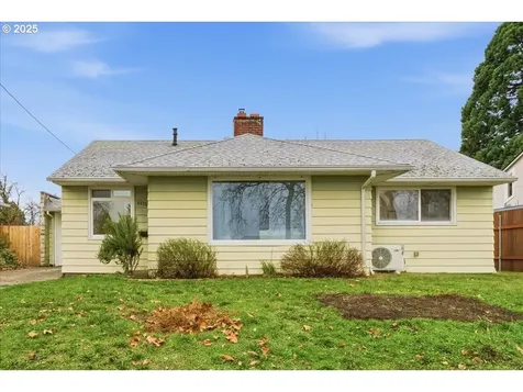 8535 SE Stephens Street Portland OR 97216