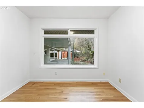 8535 SE Stephens Street Portland OR 97216