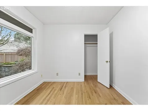 8535 SE Stephens Street Portland OR 97216