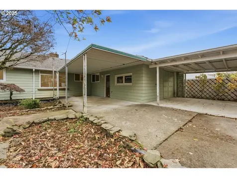 8535 SE Stephens Street Portland OR 97216