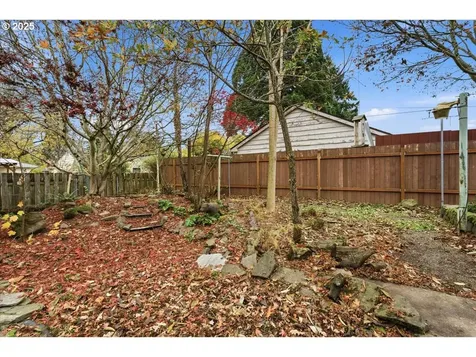 8535 SE Stephens Street Portland OR 97216