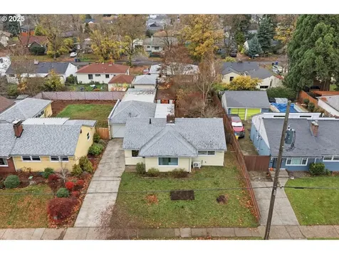 8535 SE Stephens Street Portland OR 97216