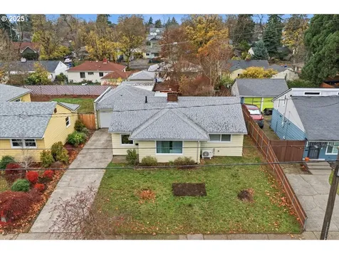 8535 SE Stephens Street Portland OR 97216