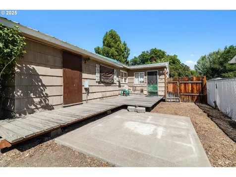 306 SE Dunham Street Prineville OR 97754