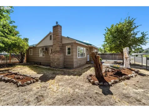 306 SE Dunham Street Prineville OR 97754