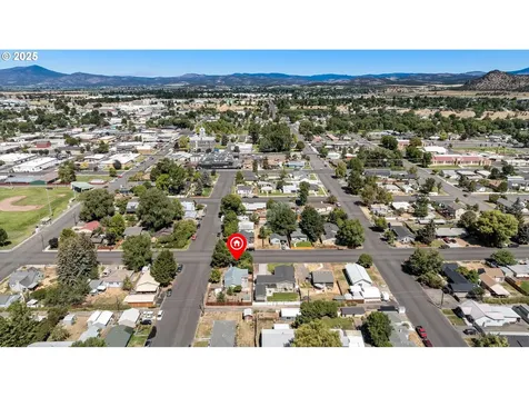 306 SE Dunham Street Prineville OR 97754