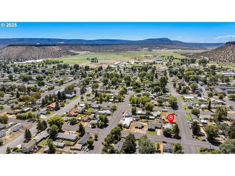 306 SE Dunham Street Prineville OR 97754