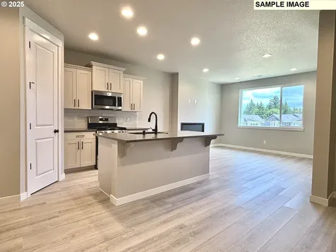 18508 NE 45th Vancouver WA 98686
