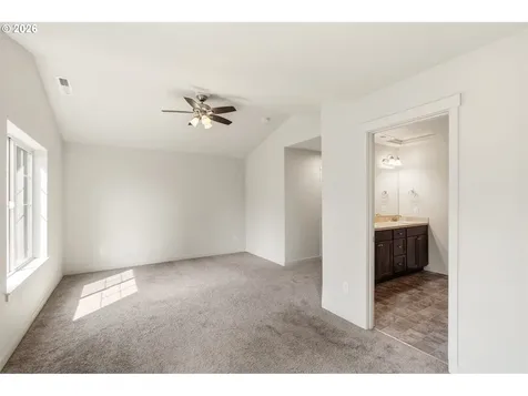 5704 NE 47th Street Vancouver WA 98661