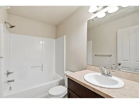 5704 NE 47th Street Vancouver WA 98661