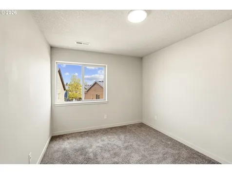 5704 NE 47th Street Vancouver WA 98661