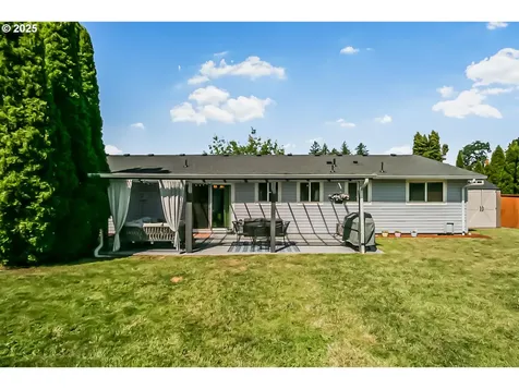1300 N Sitka Avenue Newberg OR 97132