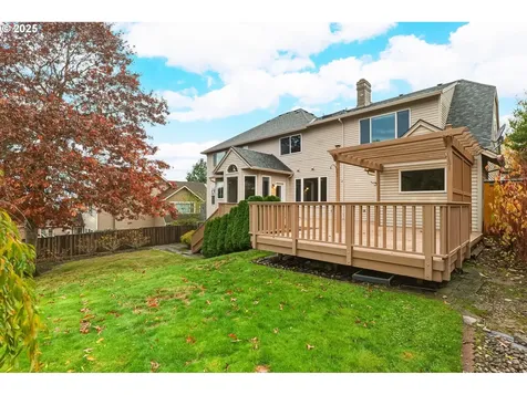 8722 NW Benson Street Portland OR 97229
