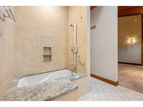 2815 Arrowhead Court Lake Oswego OR 97034