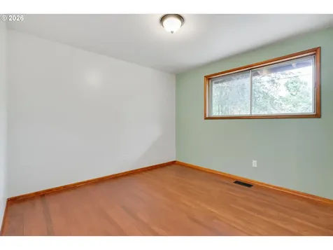 9080 NW Kearney Street Portland OR 97229