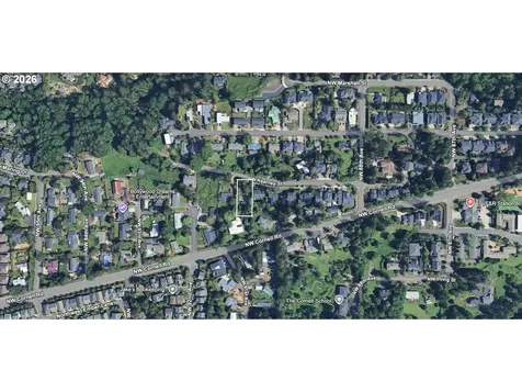 9080 NW Kearney Street Portland OR 97229