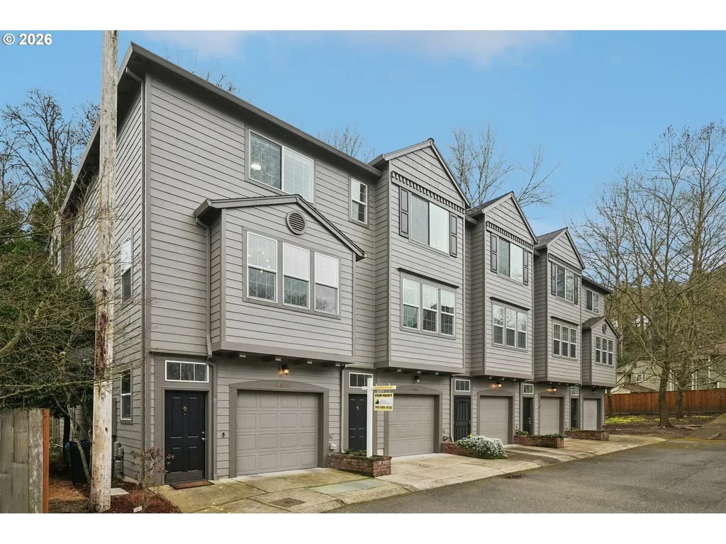 4818 SW 2nd Court Portland OR 97239