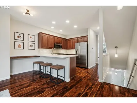 4818 SW 2nd Court Portland OR 97239