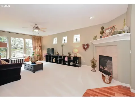 7798 SW Alder Street Portland OR 97224